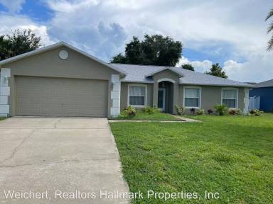 Main picture of 33 Fenwick Ln