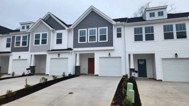 Main picture of 132 Marston Ln