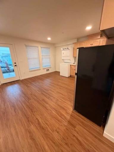 Main picture of 461 32nd St