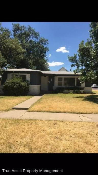 Main picture of 3121 33rd St