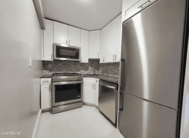 Main picture of 16 E 52nd St