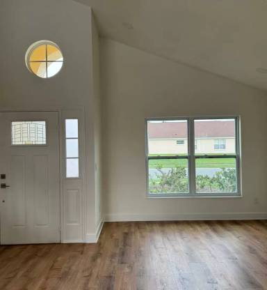Main picture of 2707 Chatham Cir