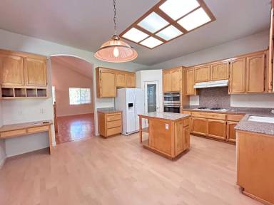Main picture of 1327 Copping Way