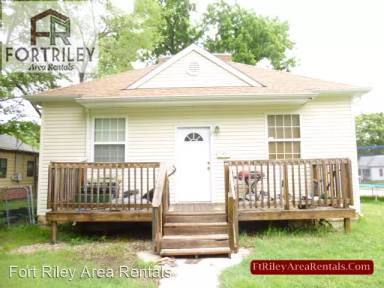 Main picture of 1101 N Adams St