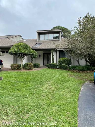 Main picture of 142 Gleneagles Dr
