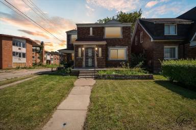 Main picture of 5074 Chalmers St