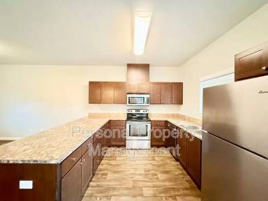 Main picture of 12600 NE 49th St