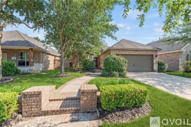 Main picture of 18819 Cove Pointe Dr