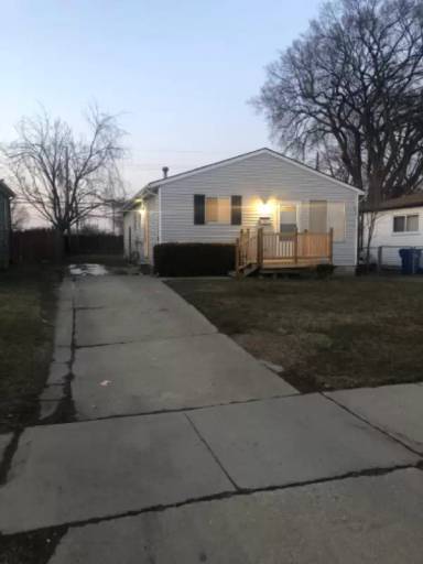 Main picture of 6737 Rivard Ave