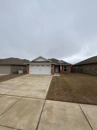 Main picture of 6110 NW McClellen St