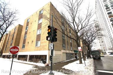 Main picture of 5400 N Sheridan Rd