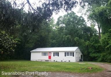Main picture of 3462 Freedom Way
