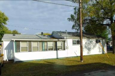 Main picture of 1430 W 14th St