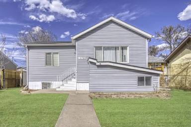 Main picture of 1579 W Maple Ave