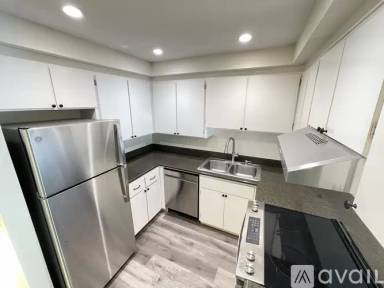 Main picture of 946 Tamarack Ln
