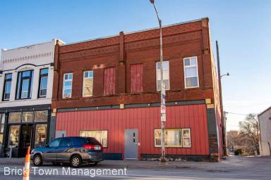 Main picture of 2705 Leavenworth St