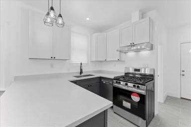 Main picture of 2227 Dwight Way