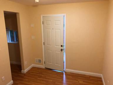 Main picture of 210 1/2 Los Olivos Ave