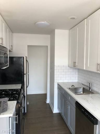 Main picture of 6972 N Sheridan Rd