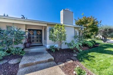 Main picture of 240 De Anza Ln