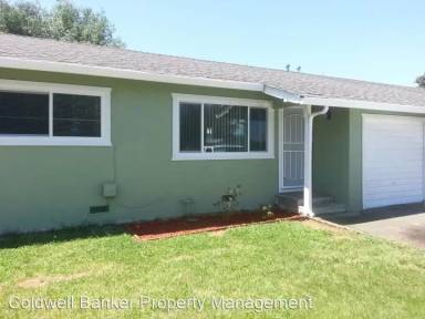 Main picture of 2742 Helen St