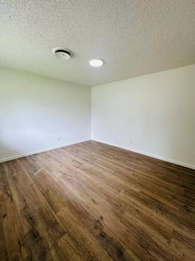 Main picture of 8917 Fresno St