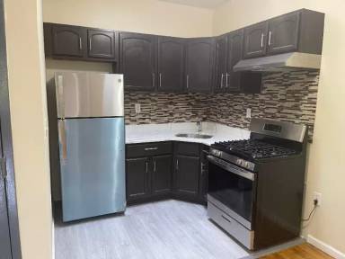 Main picture of 130 Woodbine St