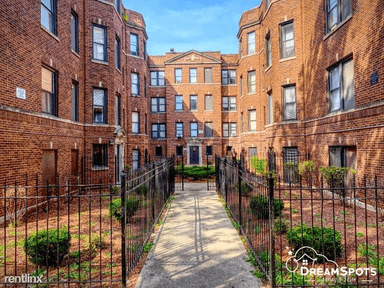 Main picture of 7600 S Essex Ave