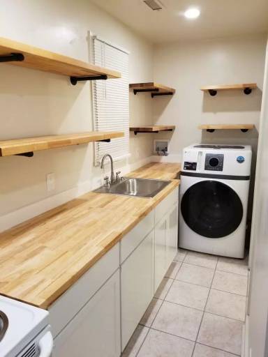 Main picture of 1034 S 6th St
