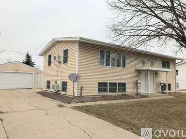 Main picture of 3030 4th Ave
