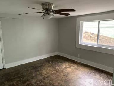 Main picture of 932 Martin St SE