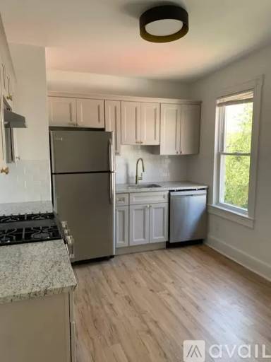 Main picture of 148 Mill St