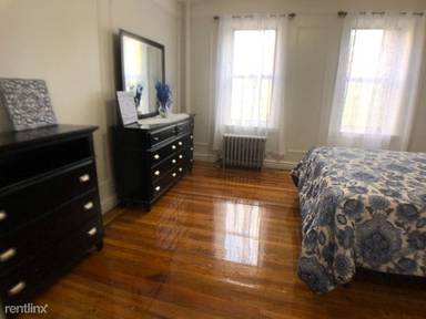 Main picture of 3235 Olinville Ave