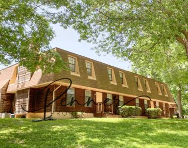 Main picture of 152 NW Zaun Ave