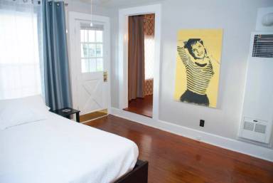 Main picture of 1209 Bronough - 2