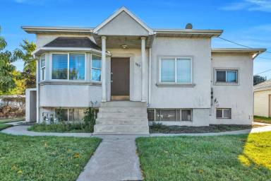 Main picture of 585 S 1200 W