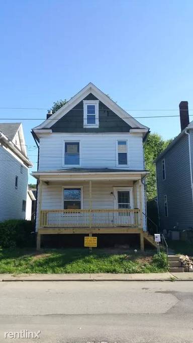 Main picture of 322 E Walnut St
