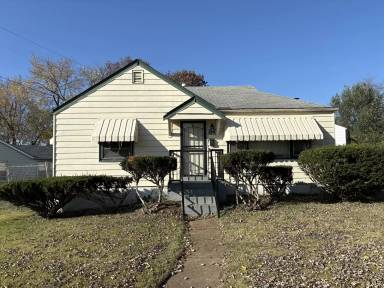 Main picture of 6123 Eaton Dr