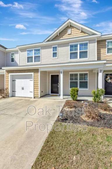 Main picture of 703 Hilchot Dr