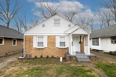 Main picture of 4724 Rosslyn Ave