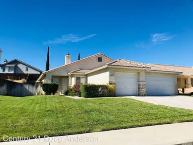 Main picture of 3060 Tourmaline Ln