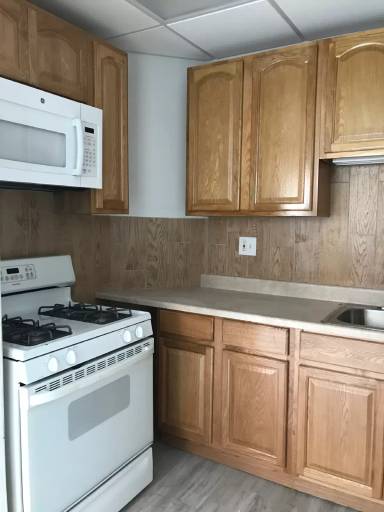 Main picture of 10 Allen