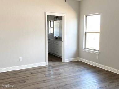 Main picture of 571 Captain Stockton St