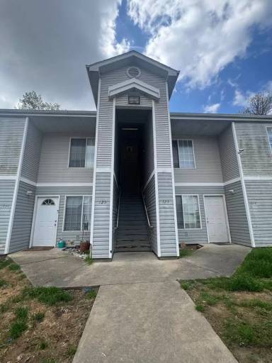 Main picture of 125 139 Hickory Rdg