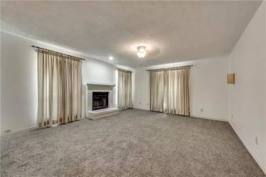 Main picture of 3043 Modella Ave