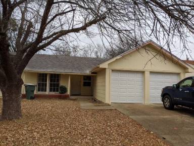 Main picture of 1615 Poage Ave