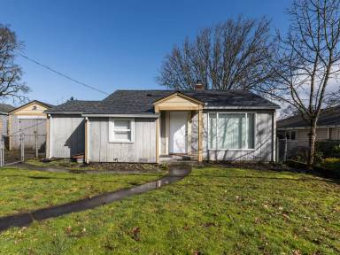 Main picture of 484 S 18th St