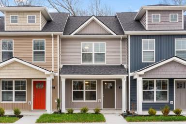 Main picture of 119 Quarry Point Dr