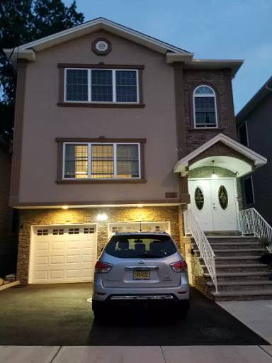 Main picture of 1315 Bright St