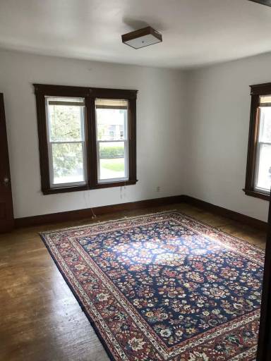 Main picture of 10 Livingston St
